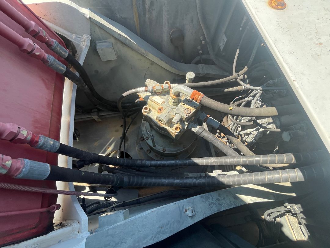 2010 LINK-BELT 240 X2 LF - Image 24